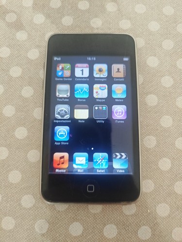 Apple ipod touch 2nd - ipod,